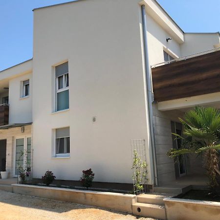 Apartmani Gavran Sukošan Exterior foto